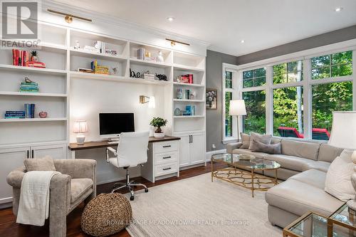 13160 Nassagaweya Esquesing Townline, Milton, ON - Indoor Photo Showing Office