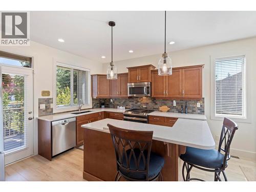 3155 Reimche Road Unit# 104, Lake Country, BC - Indoor Photo Showing Kitchen With Stainless Steel Kitchen