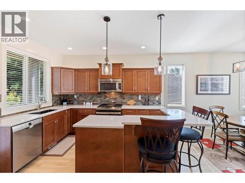 3155 Reimche Road Unit# 104, Lake Country, BC - Indoor Photo Showing Kitchen