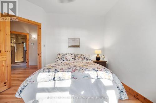 103 Hunters Bay Road, Nipissing, ON - Indoor Photo Showing Bedroom