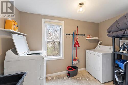 1019 Beach Boulevard, Hamilton, ON - Indoor Photo Showing Laundry Room