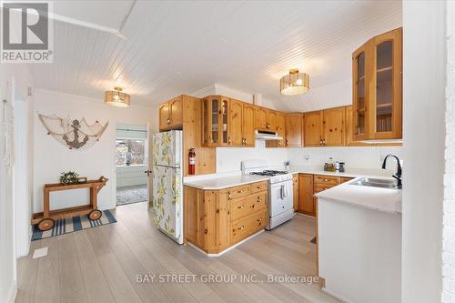 1019 Beach Boulevard, Hamilton, ON - Indoor Photo Showing Kitchen With Double Sink