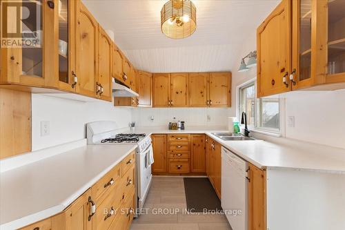 1019 Beach Boulevard, Hamilton, ON - Indoor Photo Showing Kitchen With Double Sink