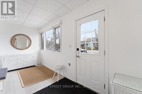 1019 Beach Boulevard, Hamilton, ON - Indoor Photo Showing Other Room
