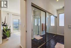 Primary bedroom & ensuite - 