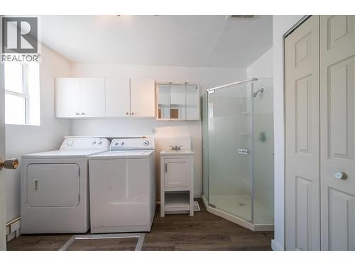 1276 Garcia Street, Merritt, BC - Indoor Photo Showing Laundry Room