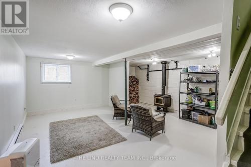 949 Raymond Road, Muskoka Lakes, ON - Indoor Photo Showing Other Room