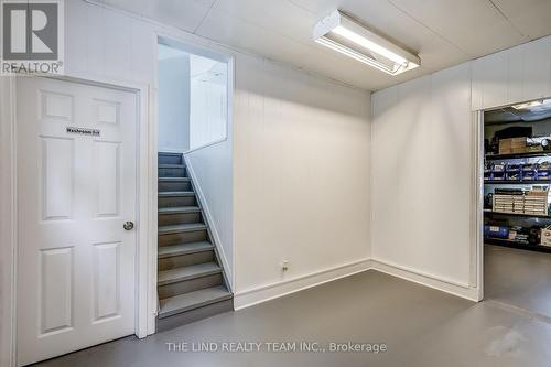 949 Raymond Road, Muskoka Lakes, ON - Indoor Photo Showing Other Room