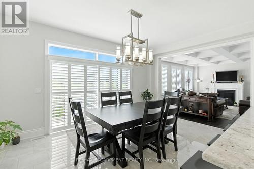 15 Robarts Drive, Hamilton, ON - Indoor Photo Showing Dining Room