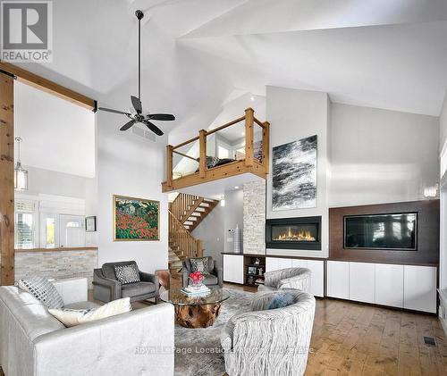 174 High Bluff Lane, Blue Mountains, ON - Indoor Photo Showing Living Room With Fireplace