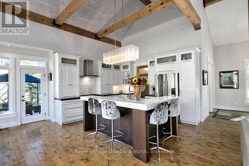 174 High Bluff Lane, Blue Mountains, ON - Indoor Photo Showing Kitchen With Upgraded Kitchen