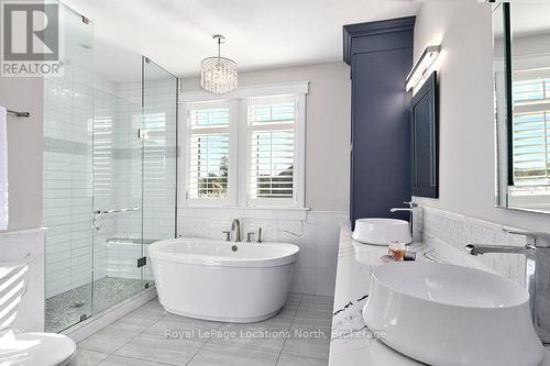 174 High Bluff Lane, Blue Mountains, ON - Indoor Photo Showing Bathroom
