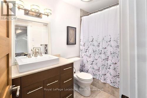 174 High Bluff Lane, Blue Mountains, ON - Indoor Photo Showing Bathroom