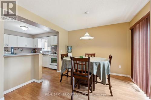 451 Citadel Court, Waterloo, ON - Indoor Photo Showing Dining Room