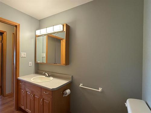 1 1301 1St Street S, Swan River, MB - Indoor Photo Showing Bathroom