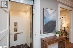 Elevator to all 3 levels - 