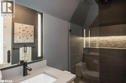 Fully self contained nanny suite with separate entrance - 