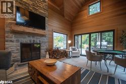 Casita / Pool House w/ wood burning fireplace - 