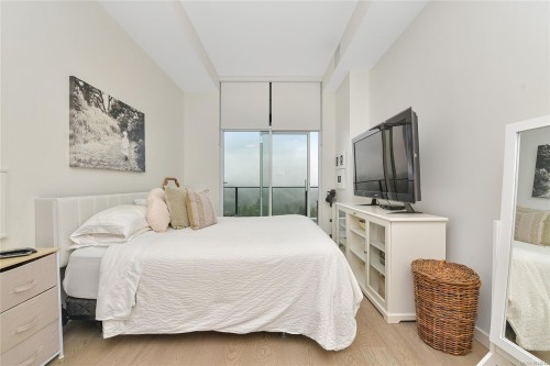 1504-2000 Hannington Rd, Langford, BC - Indoor Photo Showing Bedroom
