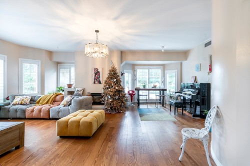 Salon - 672 Ch. Marie-Le Ber, Montréal (Verdun/Île-Des-Soeurs), QC 