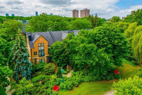 Cour - 672 Ch. Marie-Le Ber, Montréal (Verdun/Île-Des-Soeurs), QC 