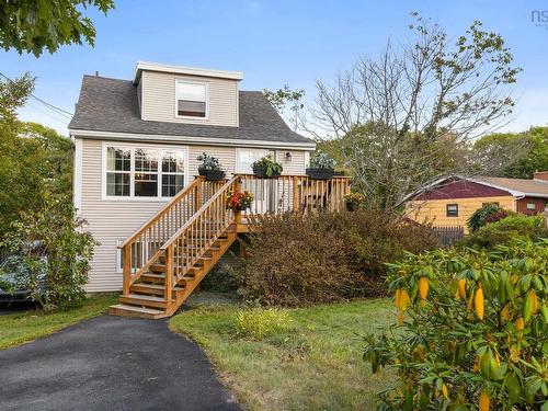 25 Joyce Avenue  Halifax, NS B3P 1W7