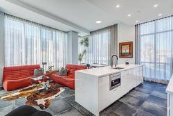 108-360 Rue Atateken  Montréal (Ville-Marie), QC H2L 0H4