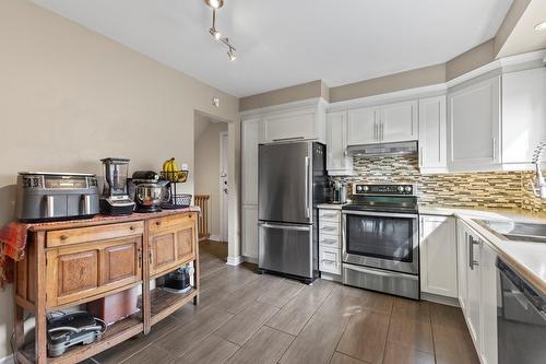 Cuisine - 110-11Z Boul. Kirkland, Kirkland, QC 