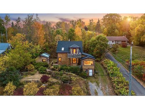 1960 Woodstock RD  Fredericton, NB E3C 1L3