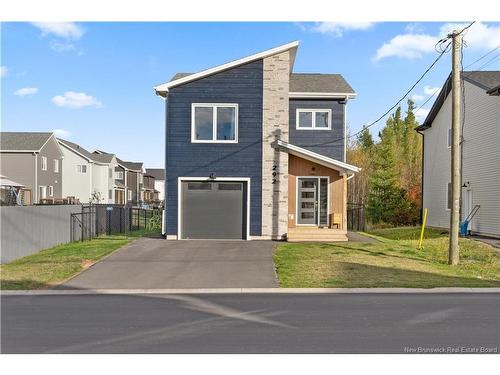 292 Falcon DR  Moncton, NB E1G 6J6