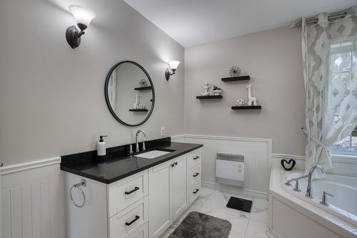 Salle de bains - 534 Rue Du Meunier, Sainte-Adèle, QC - Indoor Photo Showing Bathroom