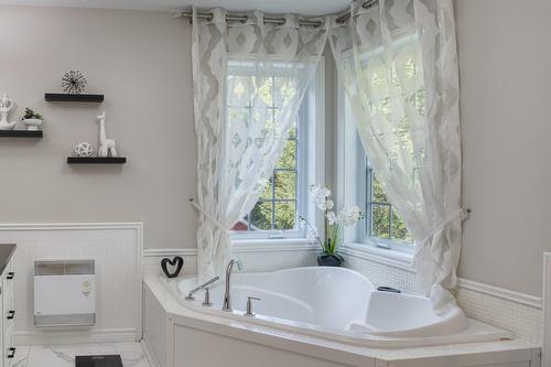 Salle de bains - 534 Rue Du Meunier, Sainte-Adèle, QC - Indoor Photo Showing Bathroom