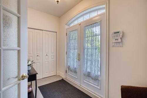 Hall d'entrée/Vestibule - 534 Rue Du Meunier, Sainte-Adèle, QC - Indoor Photo Showing Other Room