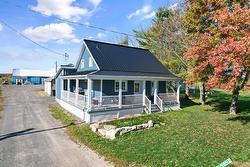 480 Ch. de la Rivière-des-Fèves S.  Saint-Urbain-Premier, QC J0S 1Y0