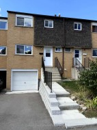 2-20 Anna Capri Drive  Hamilton, ON L8W 1M6