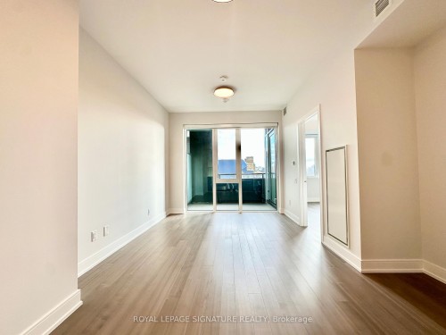 501-664 Spadina Avenue, Toronto, ON - Indoor Photo Showing Other Room