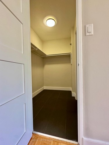 301-1500 Bathurst Street, Toronto, ON - Indoor