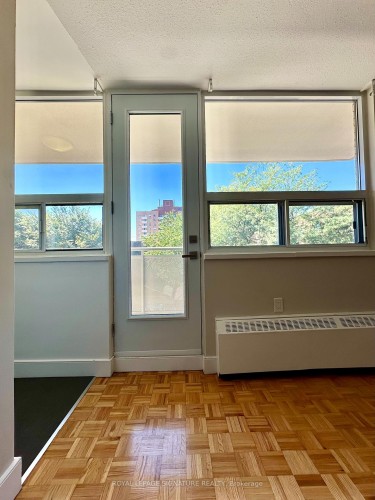 301-1500 Bathurst Street, Toronto, ON - Indoor Photo Showing Other Room