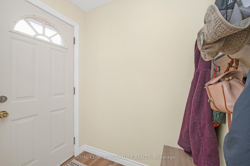 43 Lake Avenue N, Hamilton, ON - Indoor Photo Showing Other Room