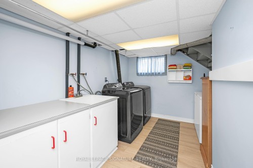 43 Lake Avenue N, Hamilton, ON - Indoor Photo Showing Laundry Room