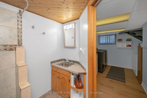 43 Lake Avenue N, Hamilton, ON - Indoor