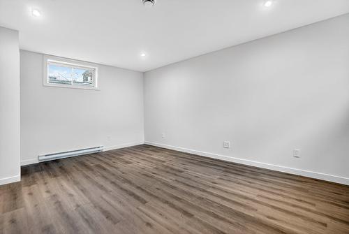 Chambre à coucher - 772 Ch. De La 4E-Ligne, Saint-Valentin, QC - Indoor Photo Showing Other Room