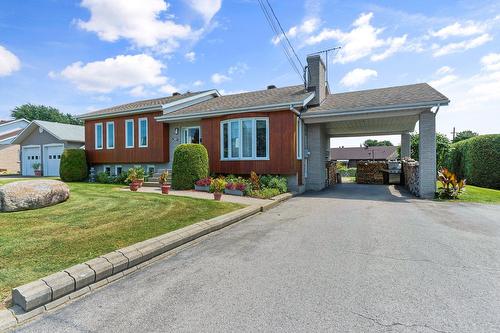 Façade - 261 Rue St-Louis, Salaberry-De-Valleyfield, QC - Outdoor With Facade
