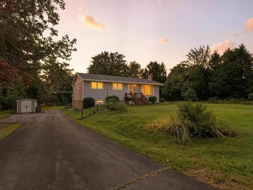 1059 Fall River Road, Fall River, NS 