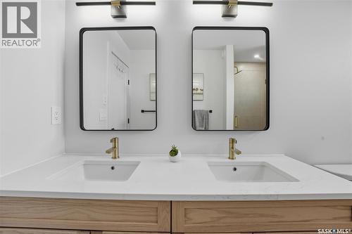 518 Hamm Crescent, Saskatoon, SK - Indoor Photo Showing Bathroom