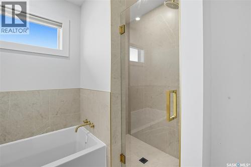 518 Hamm Crescent, Saskatoon, SK - Indoor Photo Showing Bathroom