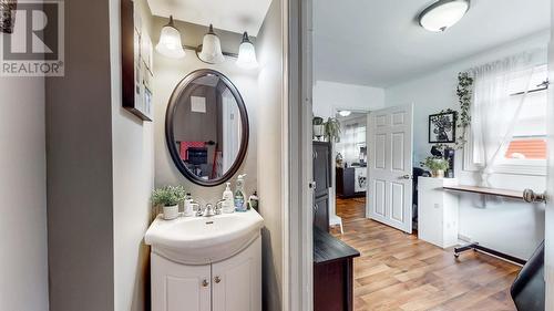 4 Edinburgh Drive, Mount Pearl, NL 