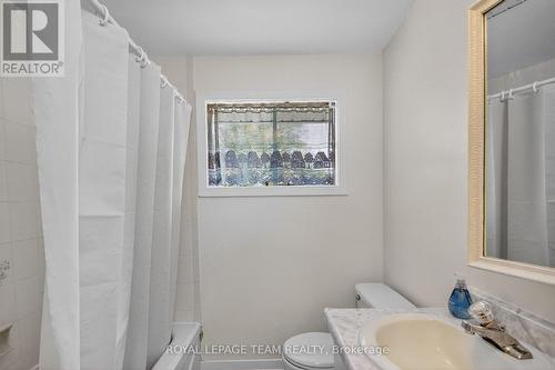 Bathroom - 1264 Morrison Drive, Ottawa, ON - Indoor Photo Showing Bathroom
