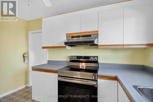 Kitchen - 1264 Morrison Drive, Ottawa, ON - Indoor Photo Showing Kitchen