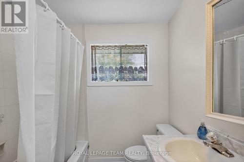 Bathroom - 1264 Morrison Drive, Ottawa, ON - Indoor Photo Showing Bathroom